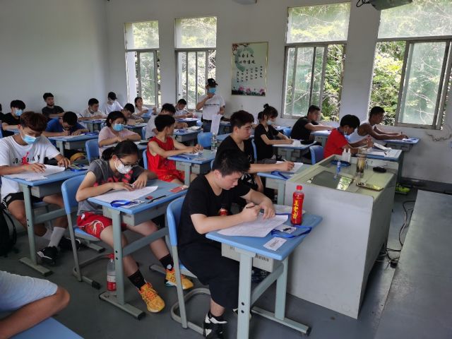鲸鱼体育官方线路图片
