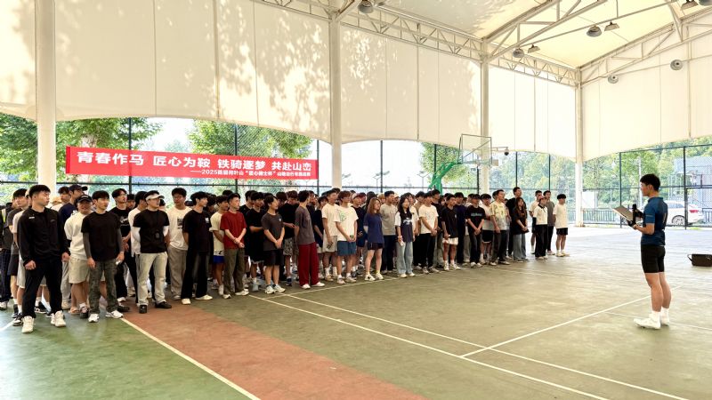 鲸鱼体育体育频道图片