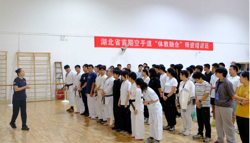 鲸鱼体育平台图片